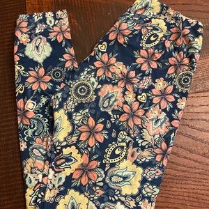 LuLaRoe one size leggings